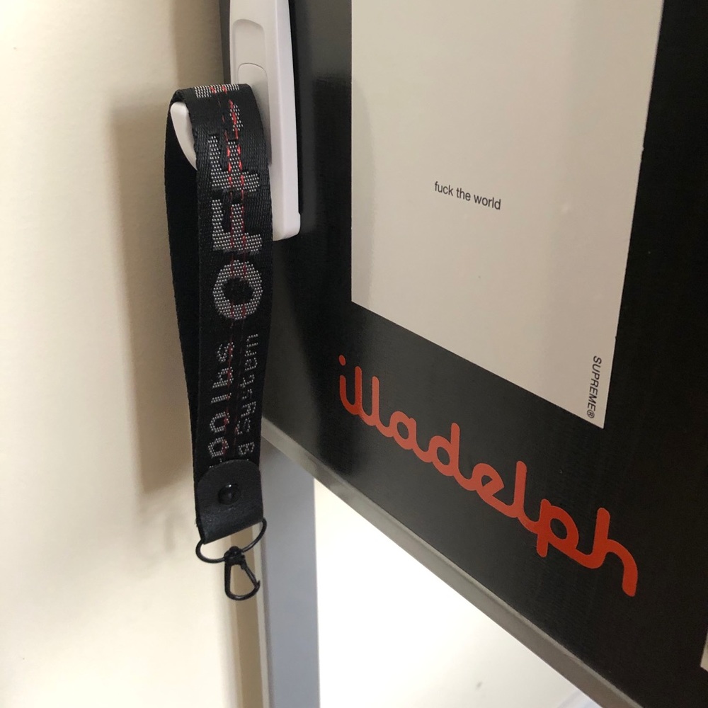 Off white keychain lanyard black